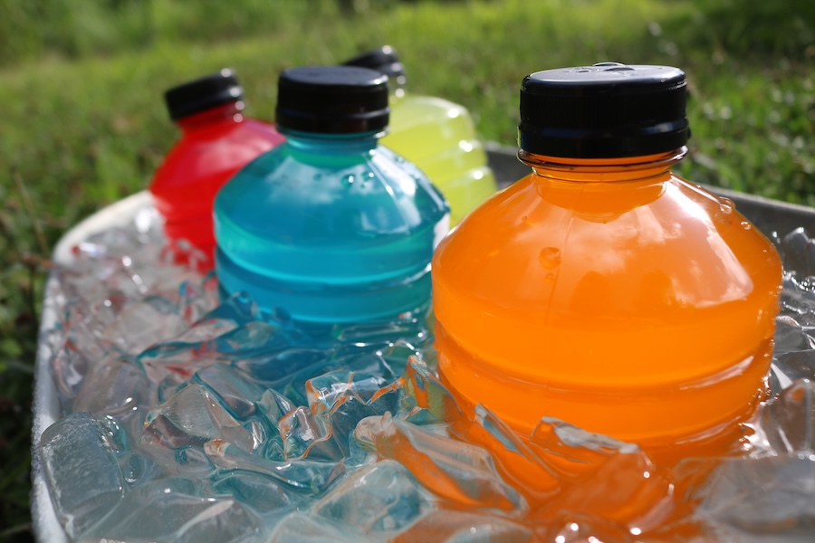 artificial dyes in sports drinks and their effect on teeth